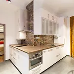 Premium By Hi5 - Style At The Comedy Theater Apartment Budapest
