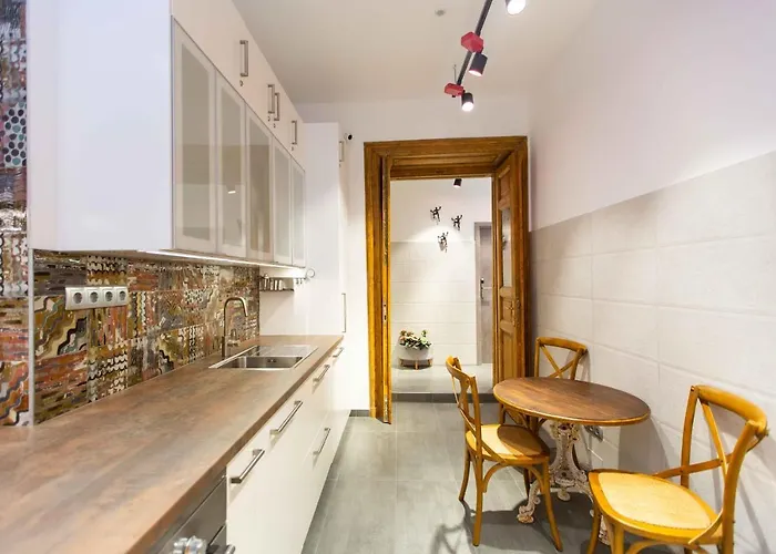Premium By Hi5 - Style At The Comedy Theater Apartament